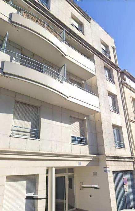 Le Loire A Velo - Gare De Tours Daire Dış mekan fotoğraf